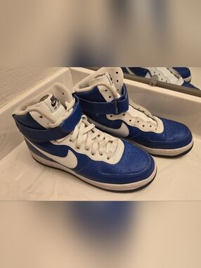Nike Men's High-Top Sneakers in Royal Blue and White